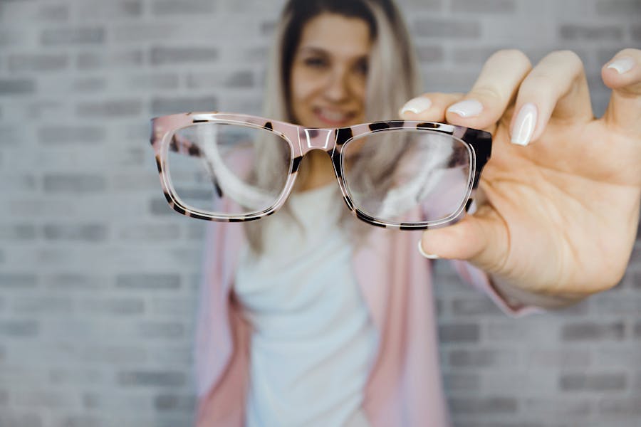 Zašto su optičarske radnje prava adresa za izbor odgovarajućih naočara?